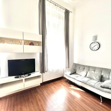 Ricky Apartment ブダペスト エクステリア 写真