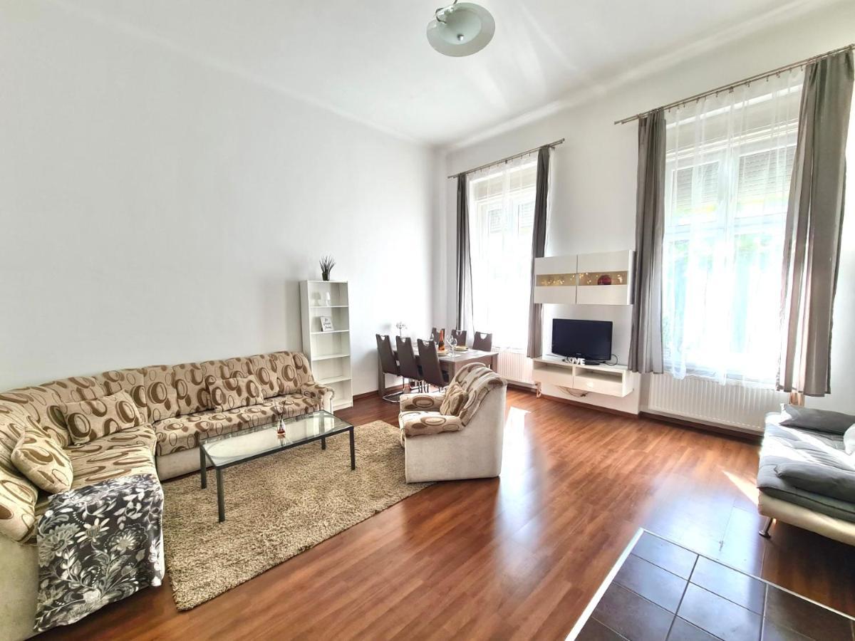 Ricky Apartment ブダペスト エクステリア 写真